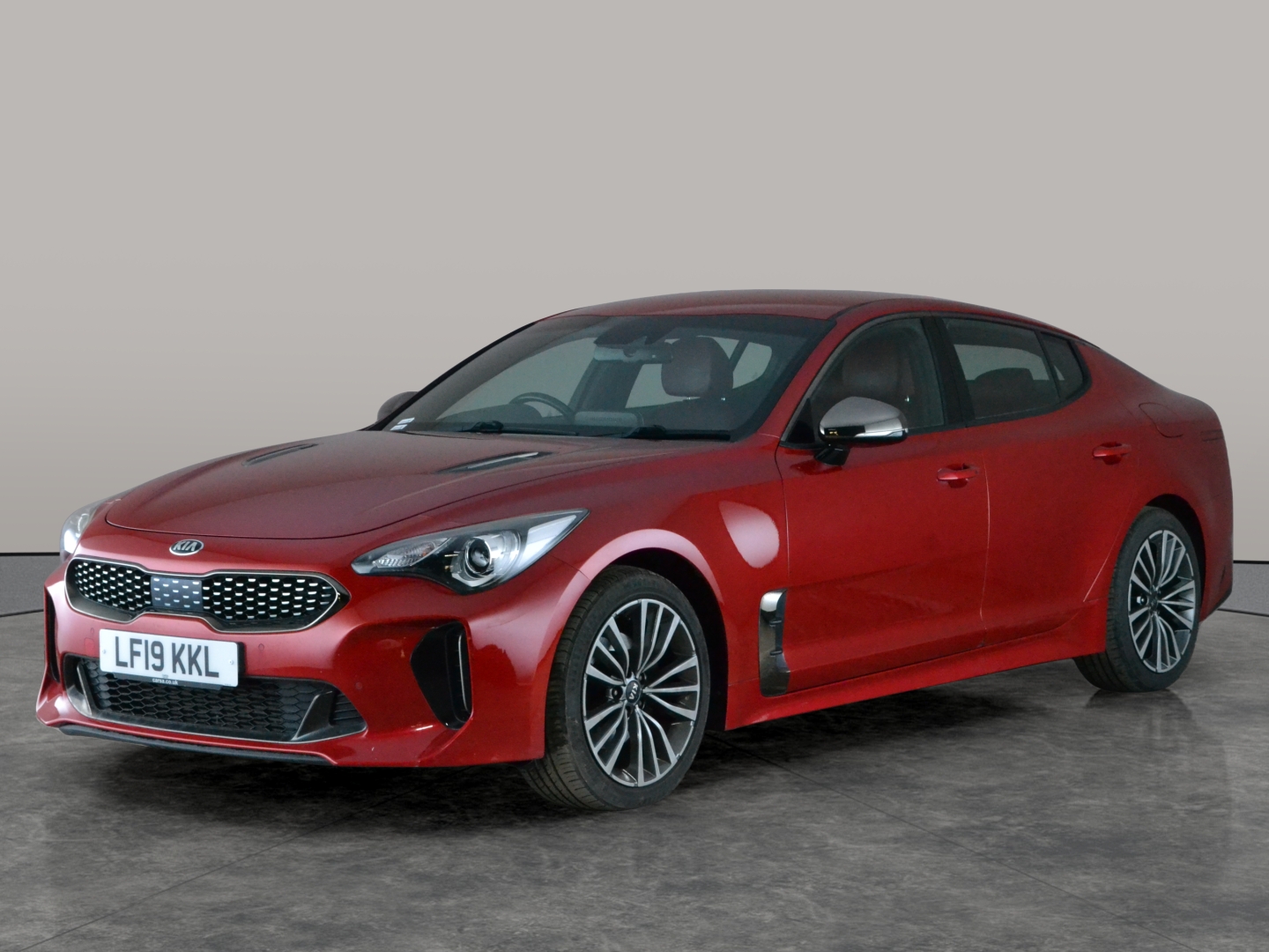 2019 KIA STINGER
