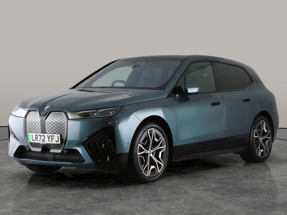 BMW iX