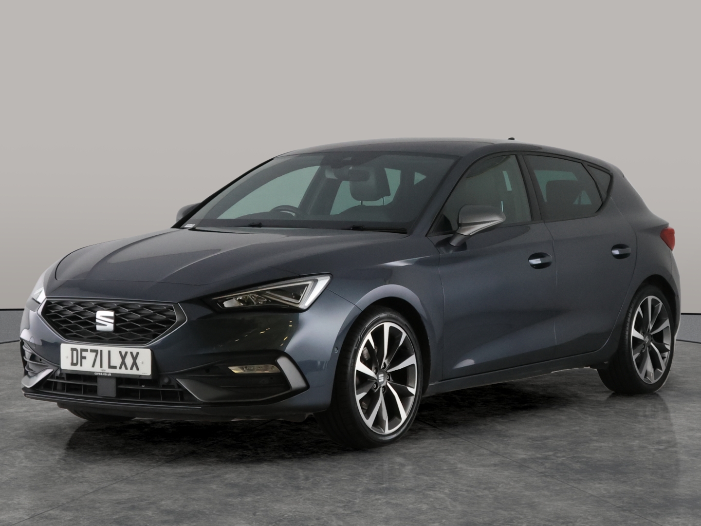 SEAT Leon listing photo
