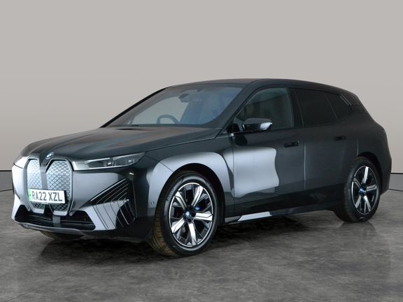 BMW iX