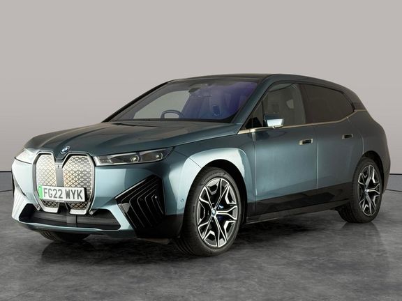 BMW iX