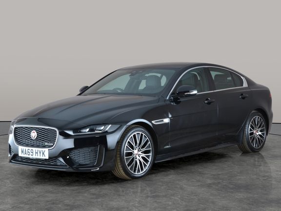 Jaguar XE