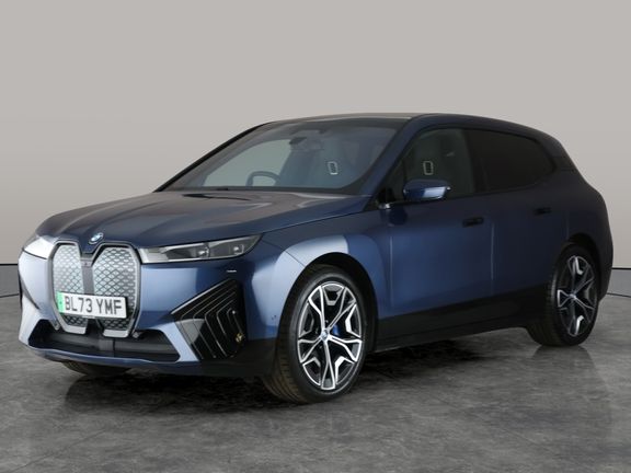 BMW iX