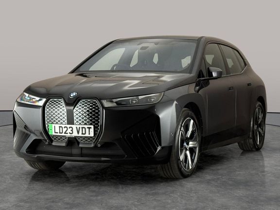 BMW iX