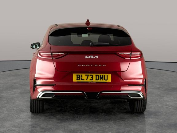 Kia Proceed