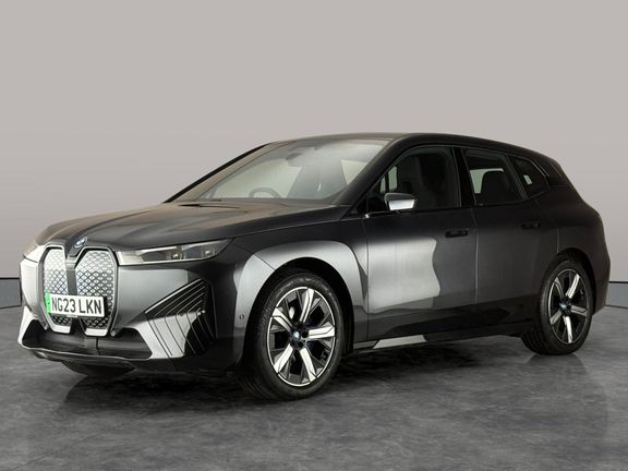 BMW iX