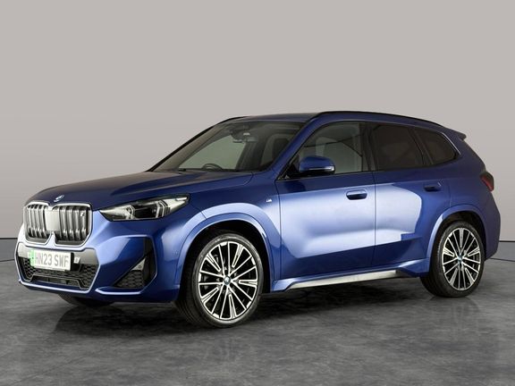 BMW iX1