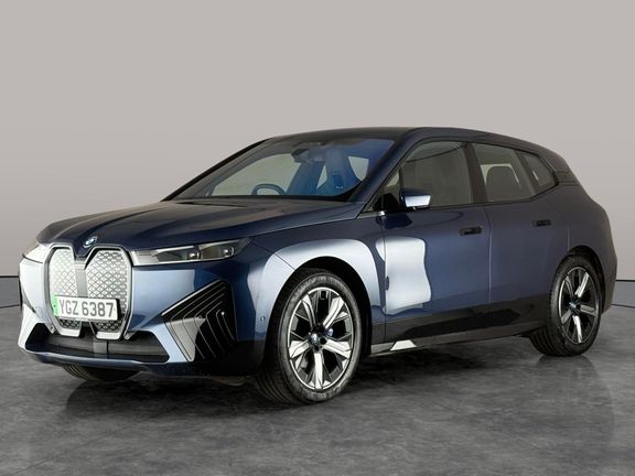 BMW iX