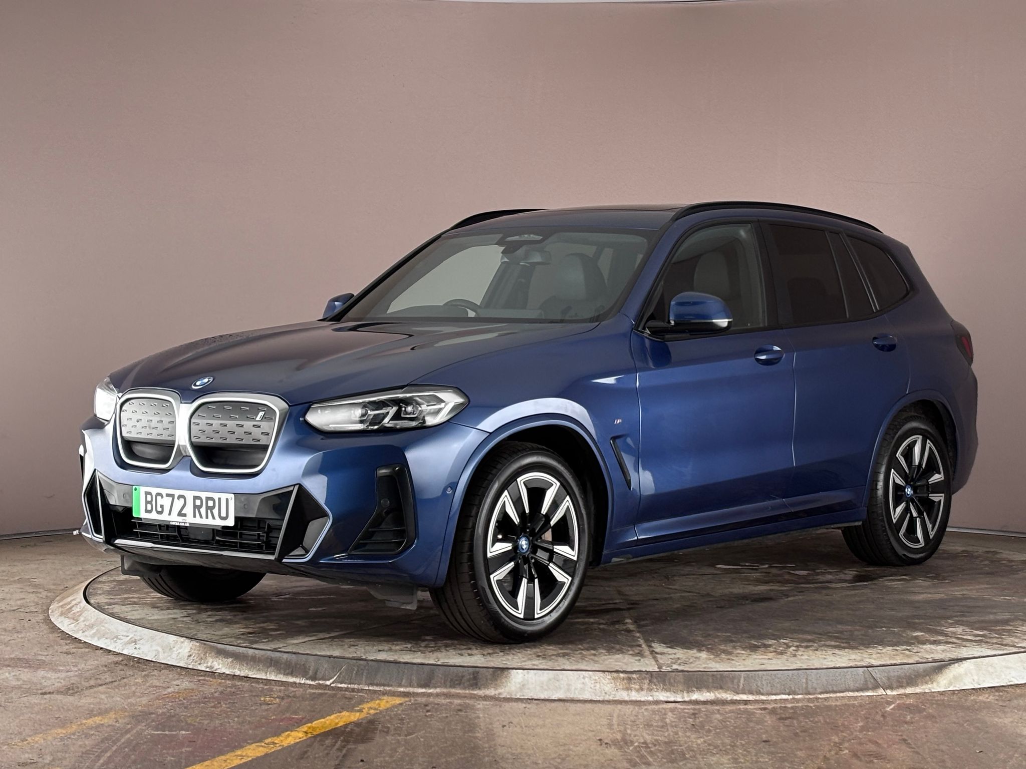 BMW iX3