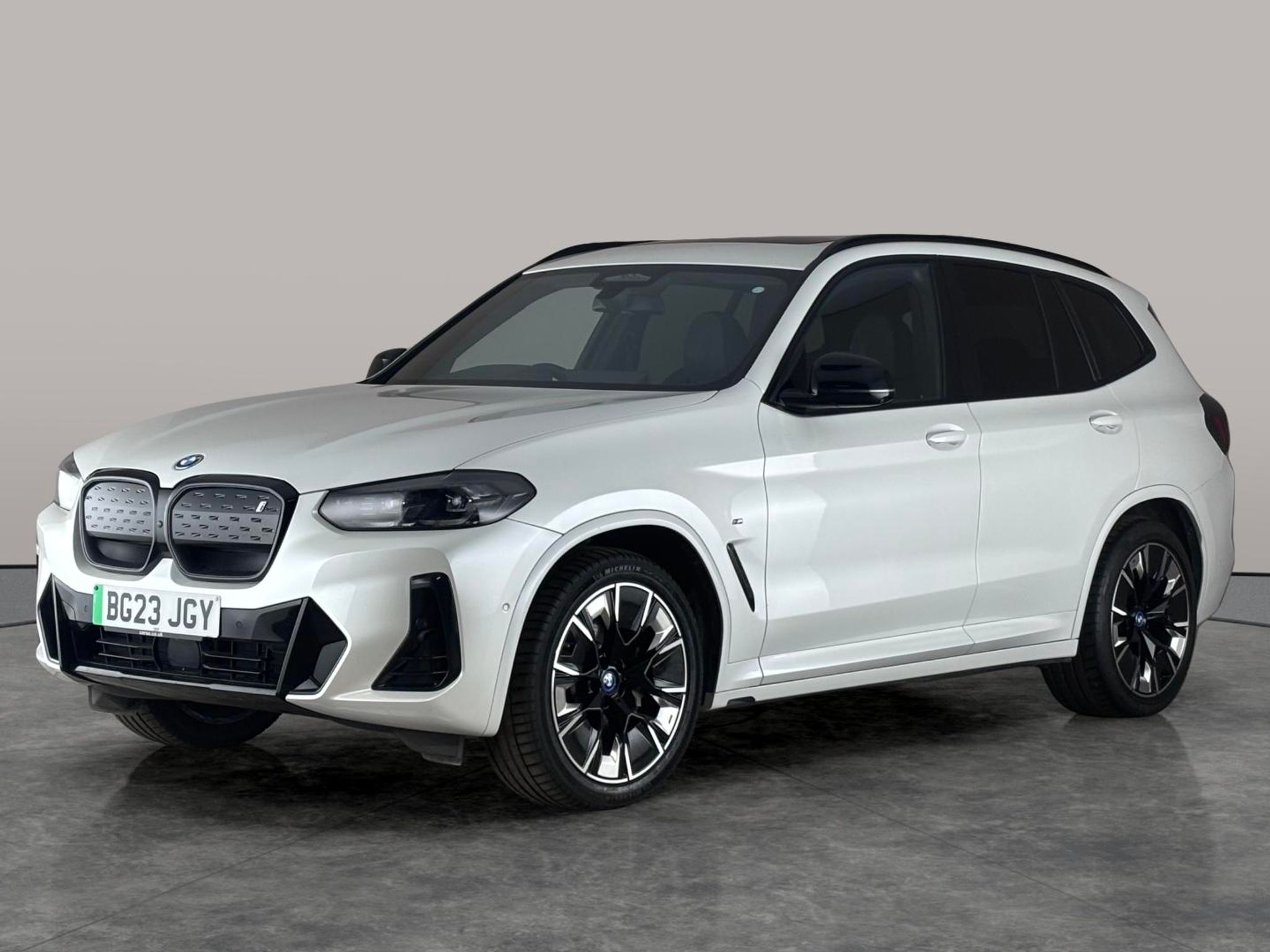 BMW iX3